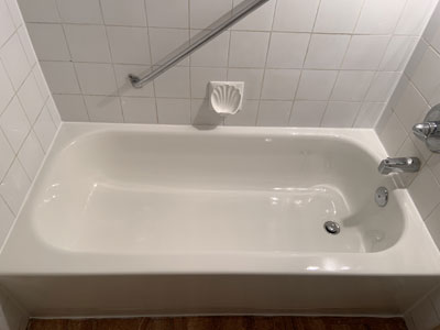 cleaned tub looks like brand new