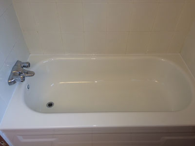 the bathtub looks like new now