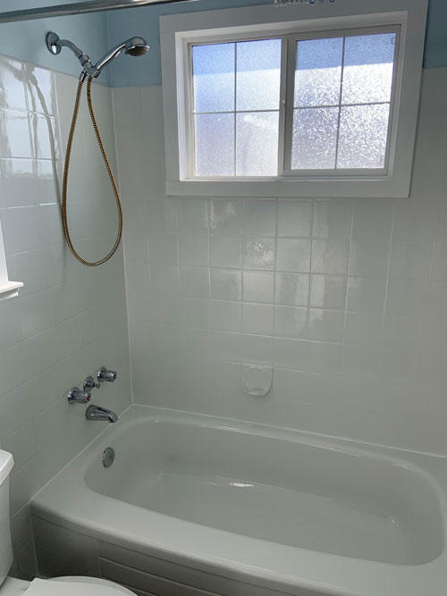 refinished tub in Vernon